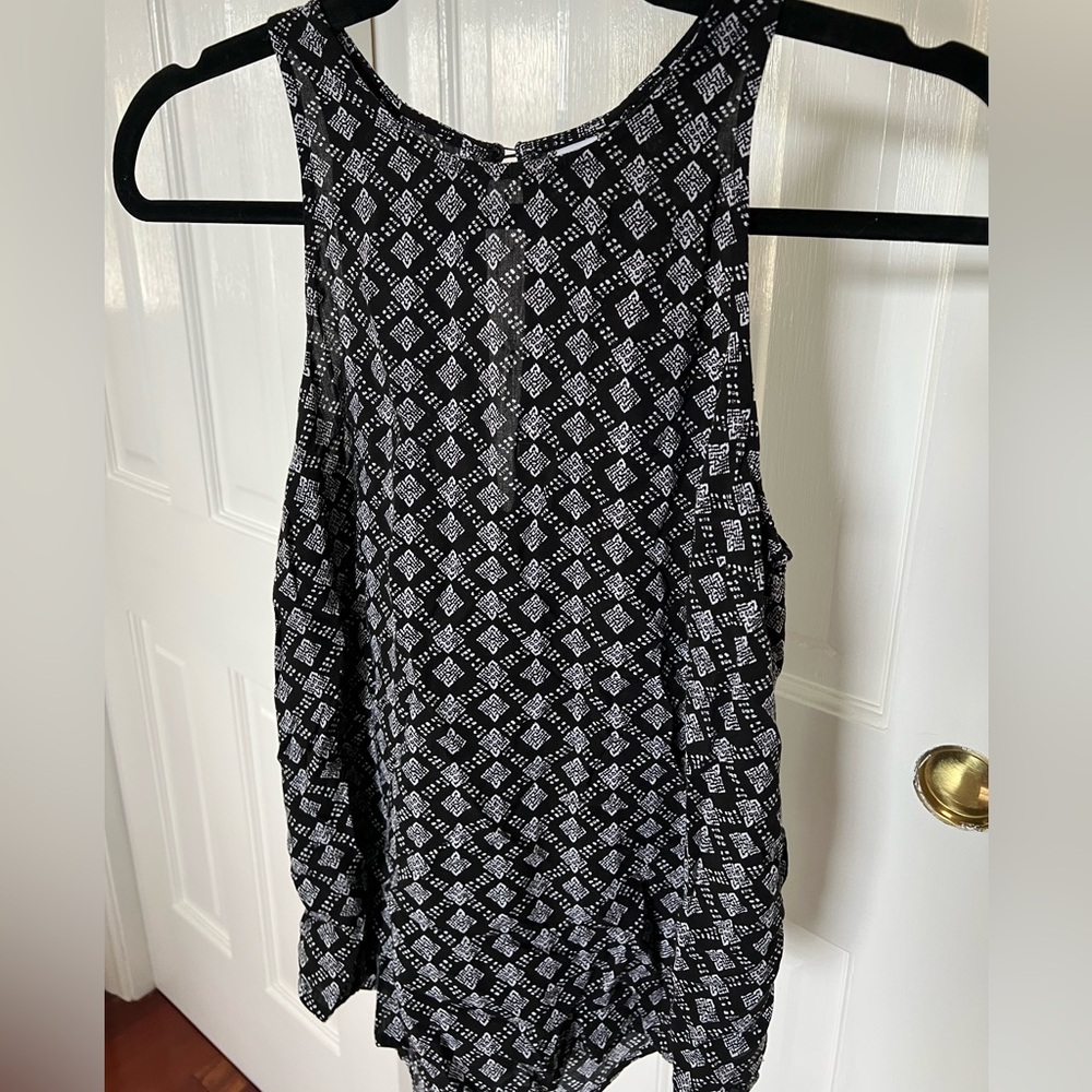 Old Navy Black and White Geometric Tank Top